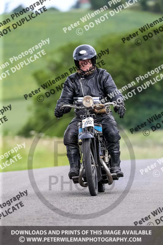 Vintage motorcycle club;eventdigitalimages;no limits trackdays;peter wileman photography;vintage motocycles;vmcc banbury run photographs